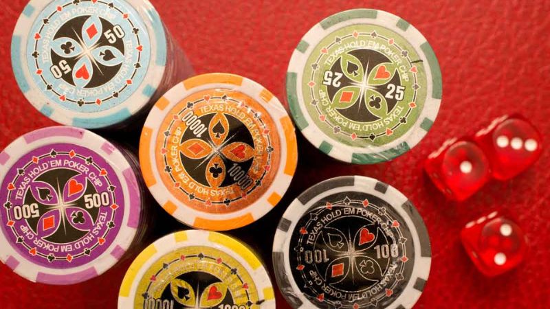 Giải đáp khái niệm về chip poker